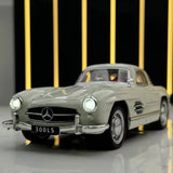 1/24 Vintage Mercedes-Benz 300SL Diecast Model Cars with Sound & Light – Alloy Pull Back Toys - White
